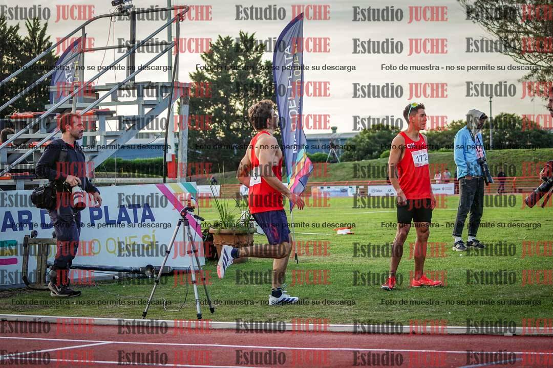 Fotos de los relevos 4x400 m de varones