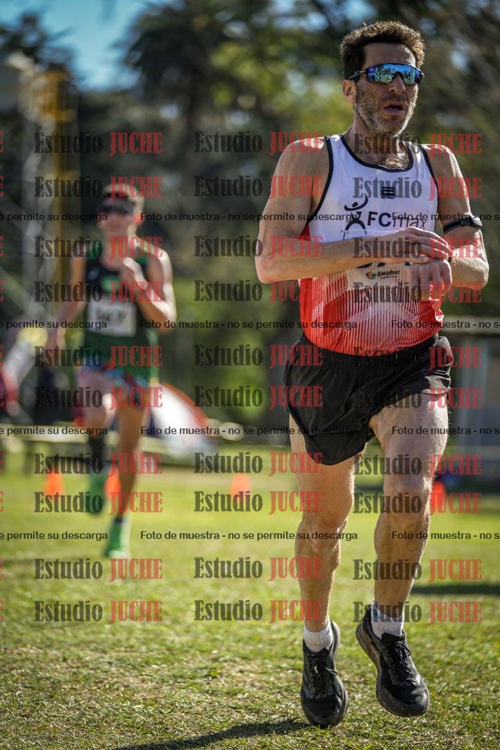 Fotos de la llegada del cross de 8000 m