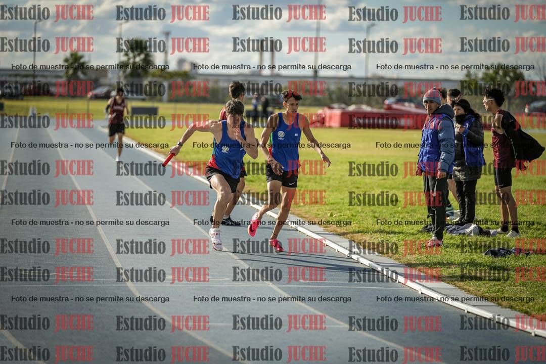 Fotos de las postas 4x400 m llanos de varones
