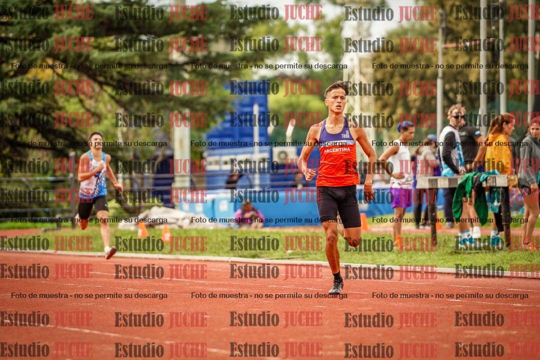 Fotos de los 400 m llanos de varones