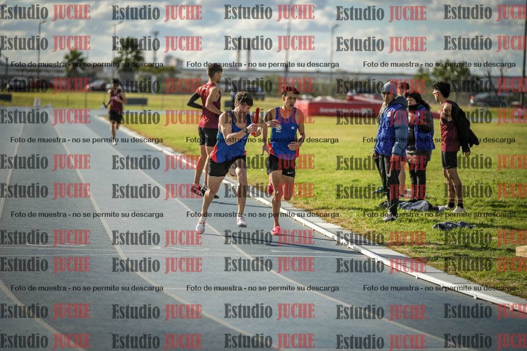 Fotos de las postas 4x400 m llanos de varones