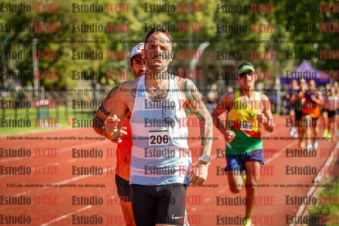 Fotos de los 5000 m llanos de mujeres y varones