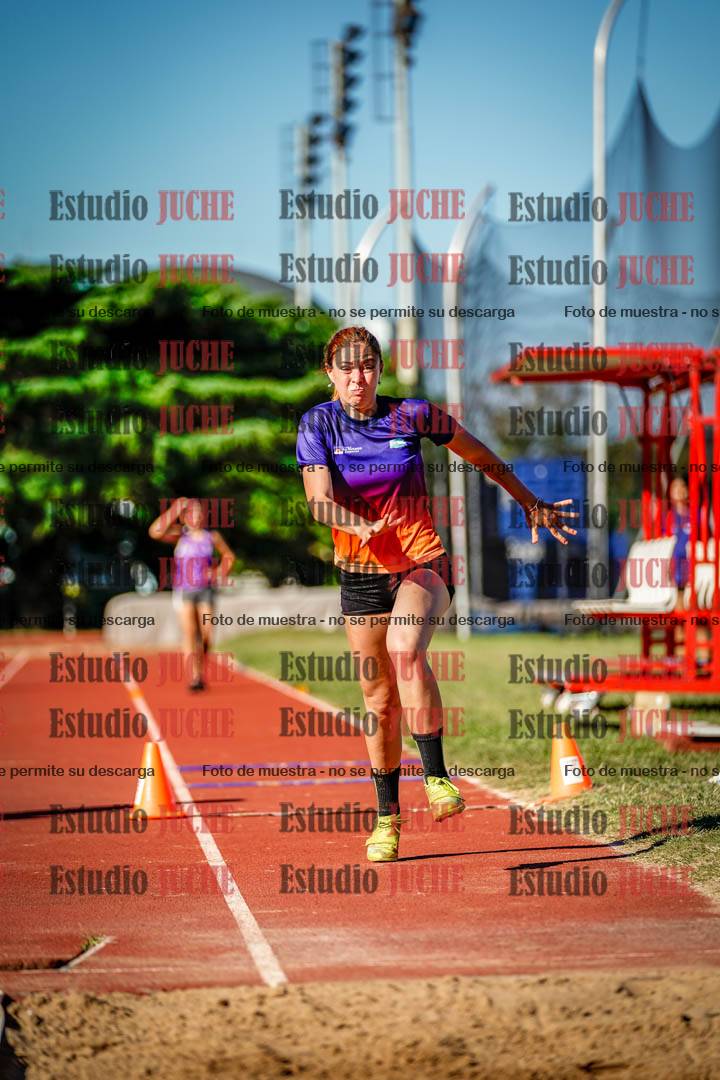 Fotos del salto triple de mujeres y varones - tablas de 8 - 11 - 13