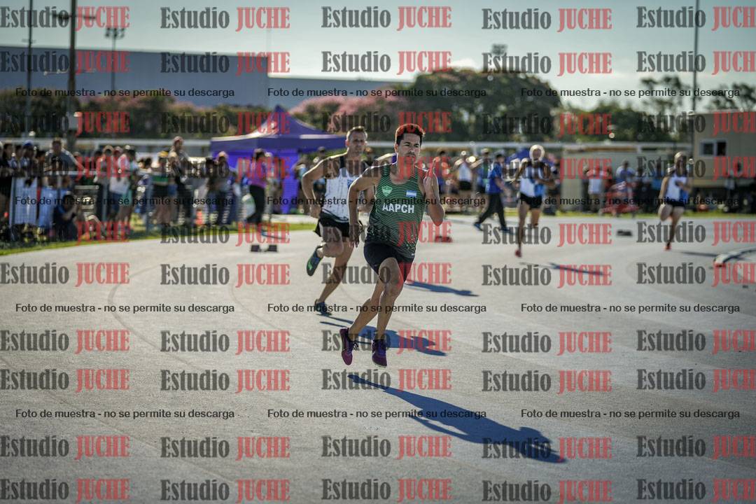 Fotos de los 400 m llanos de varones