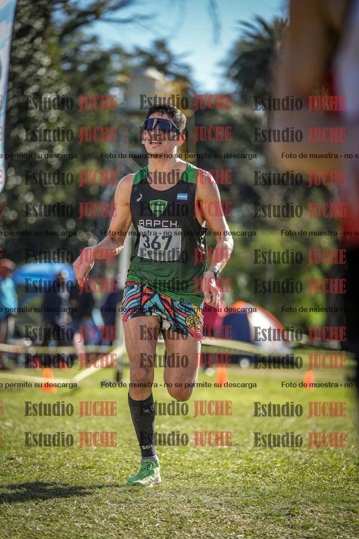 Fotos de la llegada del cross de 8000 m