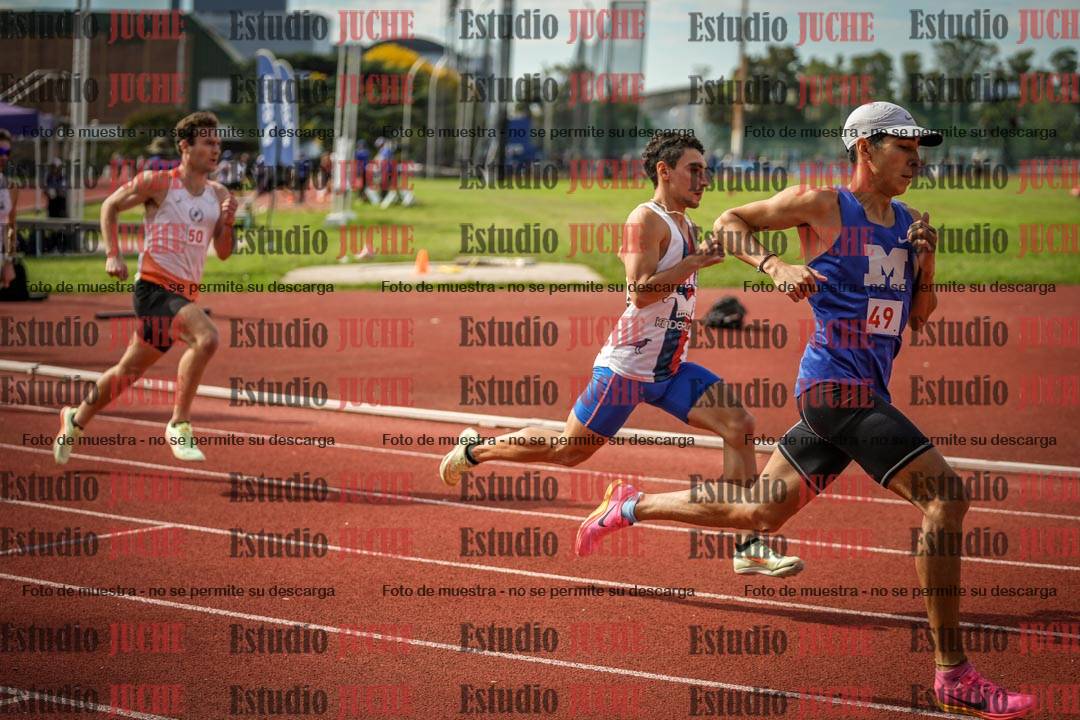 Fotos de los 800 m llanos de varones