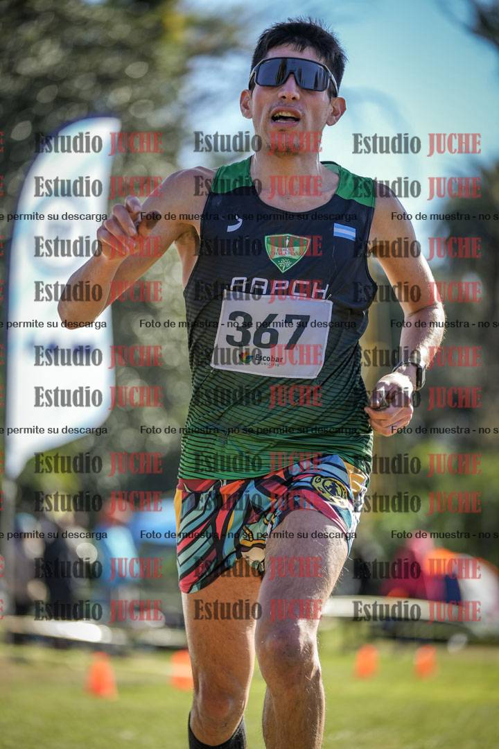 Fotos de la llegada del cross de 8000 m