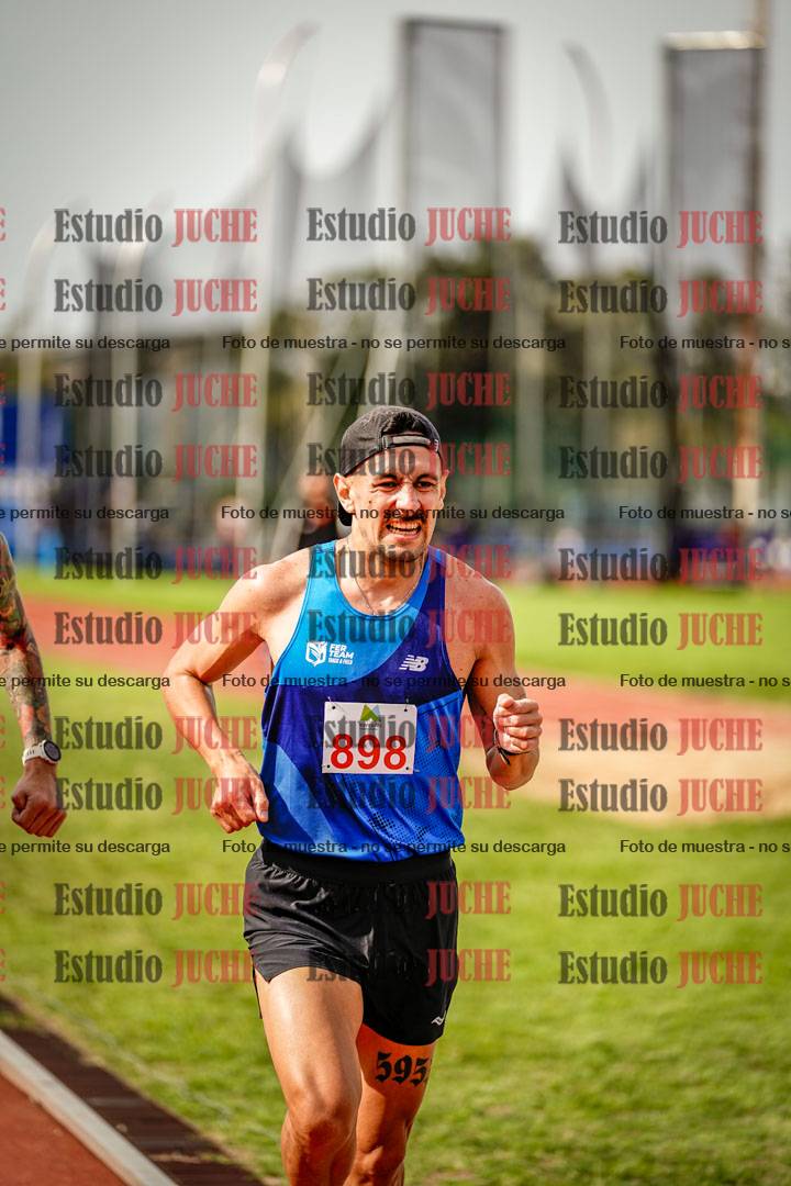 Fotos de los 3000 m llanos de varones