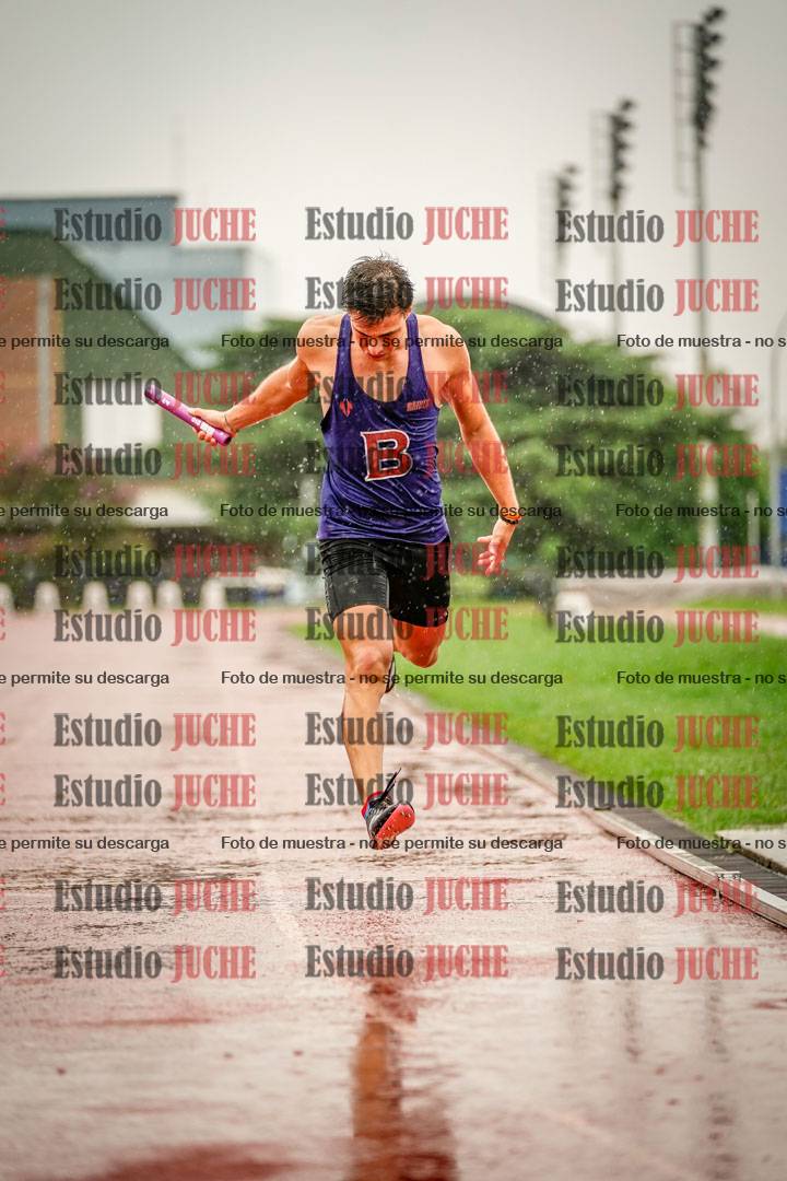 Fotos de las postas 4x400 m de varones