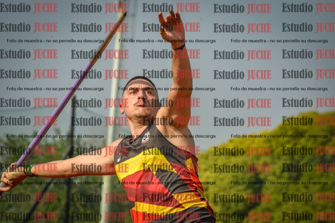 Fotos del lanzamiento de jabalina de varones