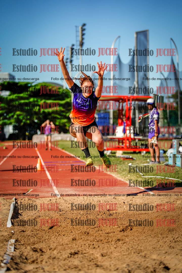 Fotos del salto triple de mujeres y varones - tablas de 8 - 11 - 13