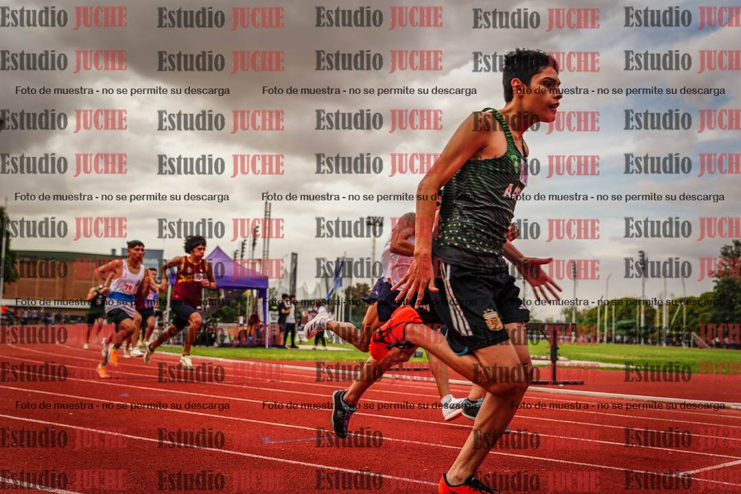 Fotos de los 800 m de varones