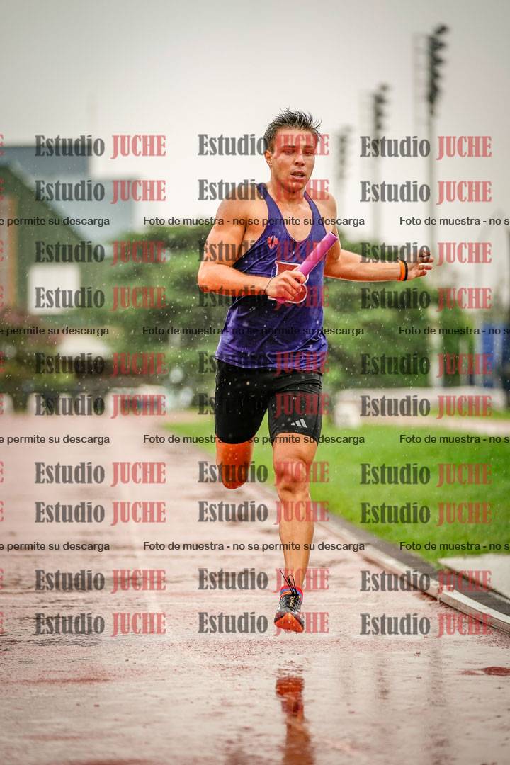 Fotos de las postas 4x400 m de varones