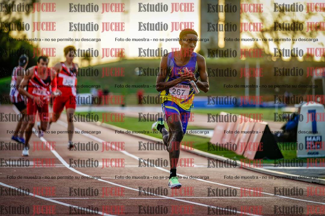 Fotos de los relevos 4x400 m de varones