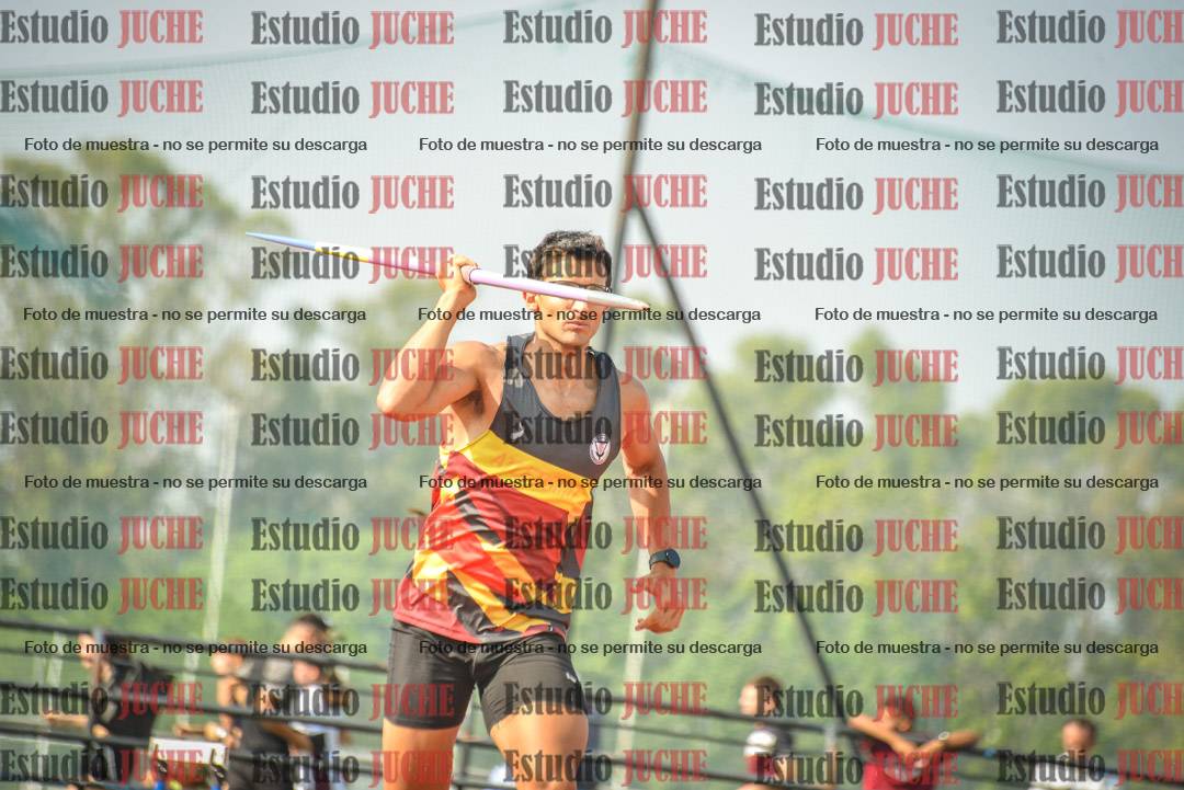 Fotos del lanzamiento de jabalina de varones