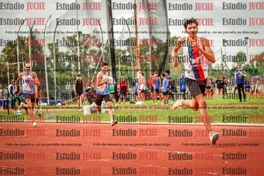 Fotos de los 400 m llanos de varones