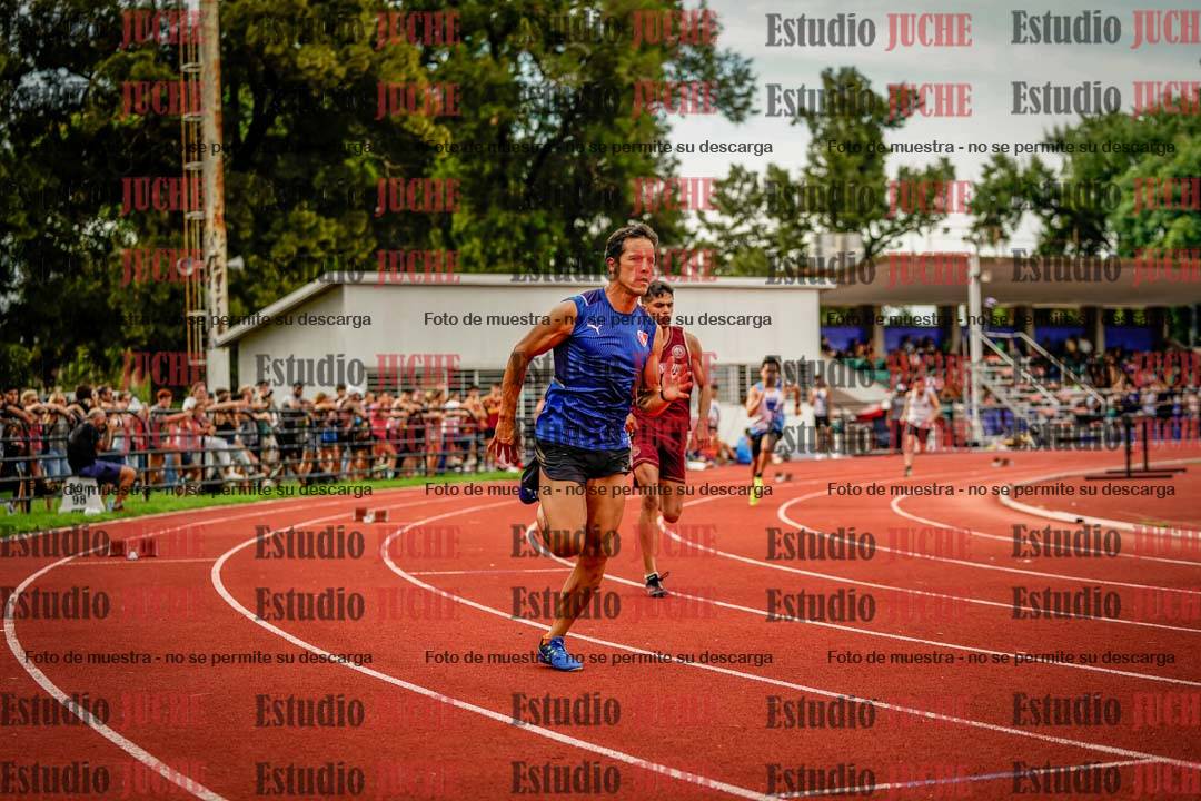 Fotos de los 400 m llanos de varones