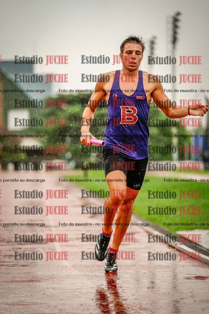 Fotos de las postas 4x400 m de varones
