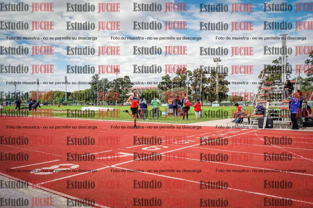 Fotos de los 400 m llanos de varones