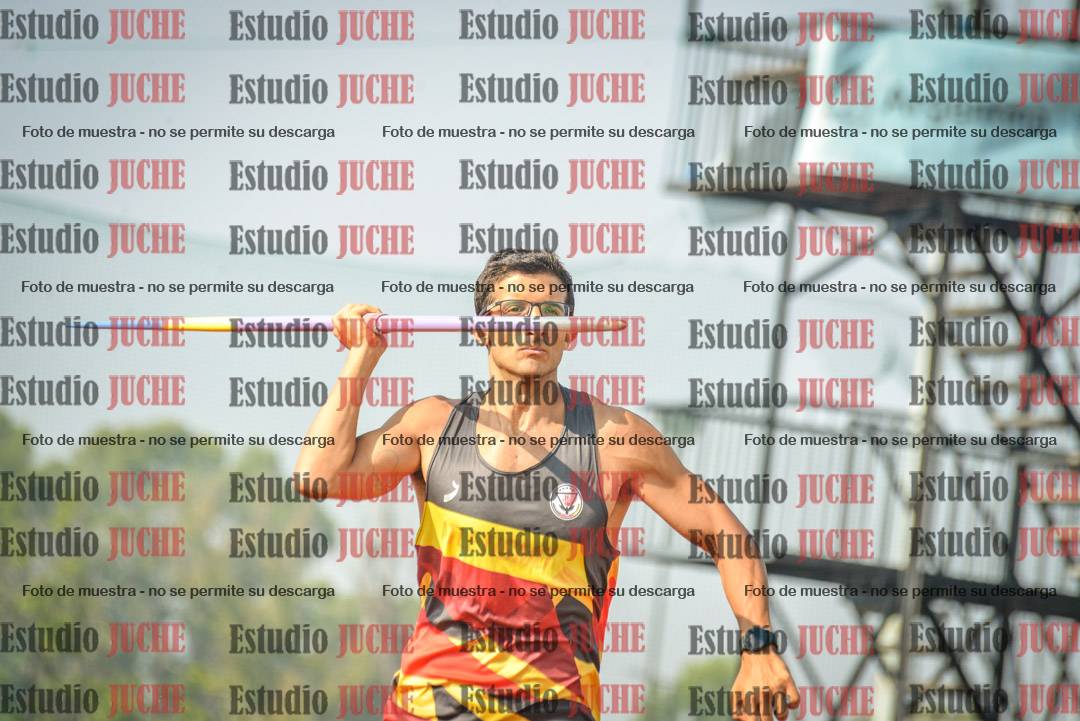 Fotos del lanzamiento de jabalina de varones