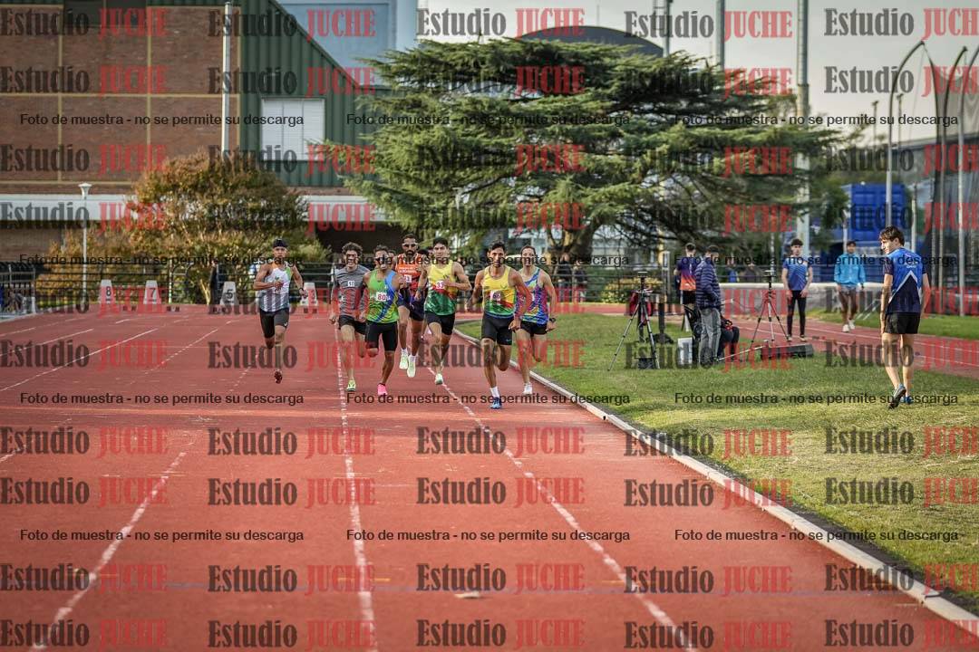 Fotos de los 1500 m llanos de varones