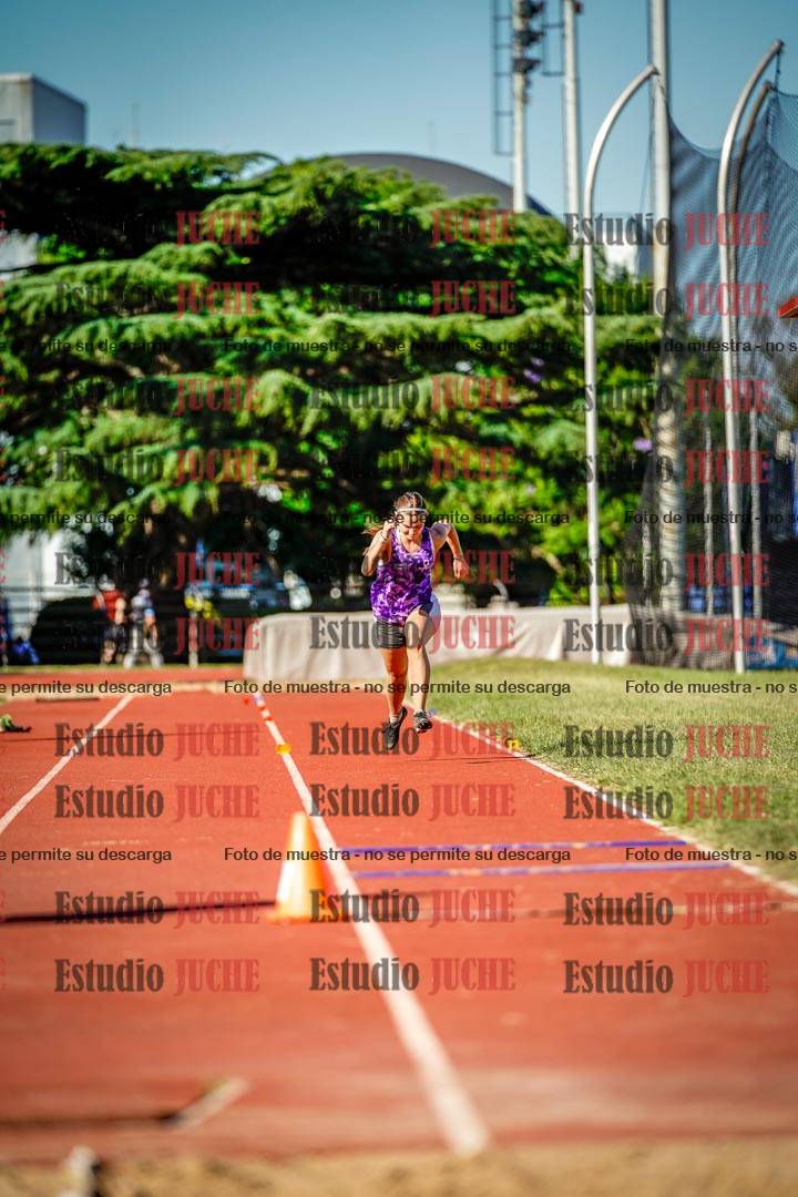 Fotos del salto triple de mujeres y varones - tablas de 8 - 11 - 13