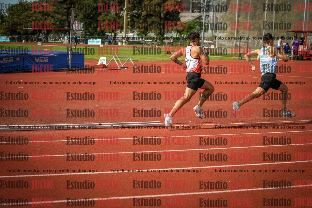 Fotos de los 800 m llanos de varones