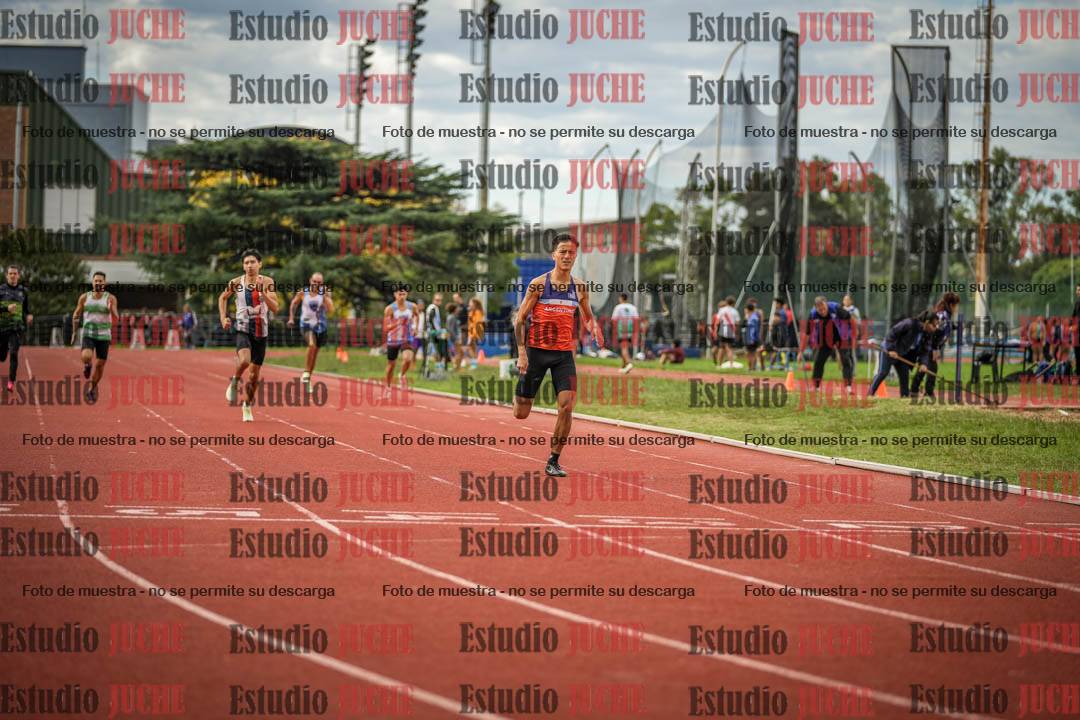 Fotos de los 400 m llanos de varones