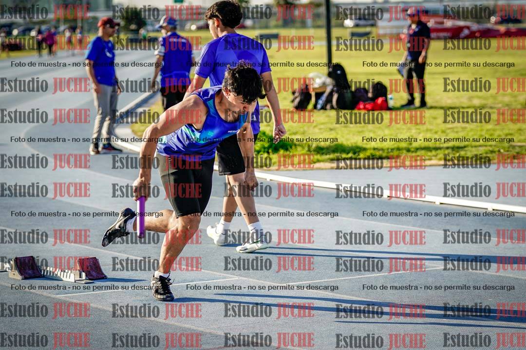 Fotos de las postas 4x100 m llanos de varones