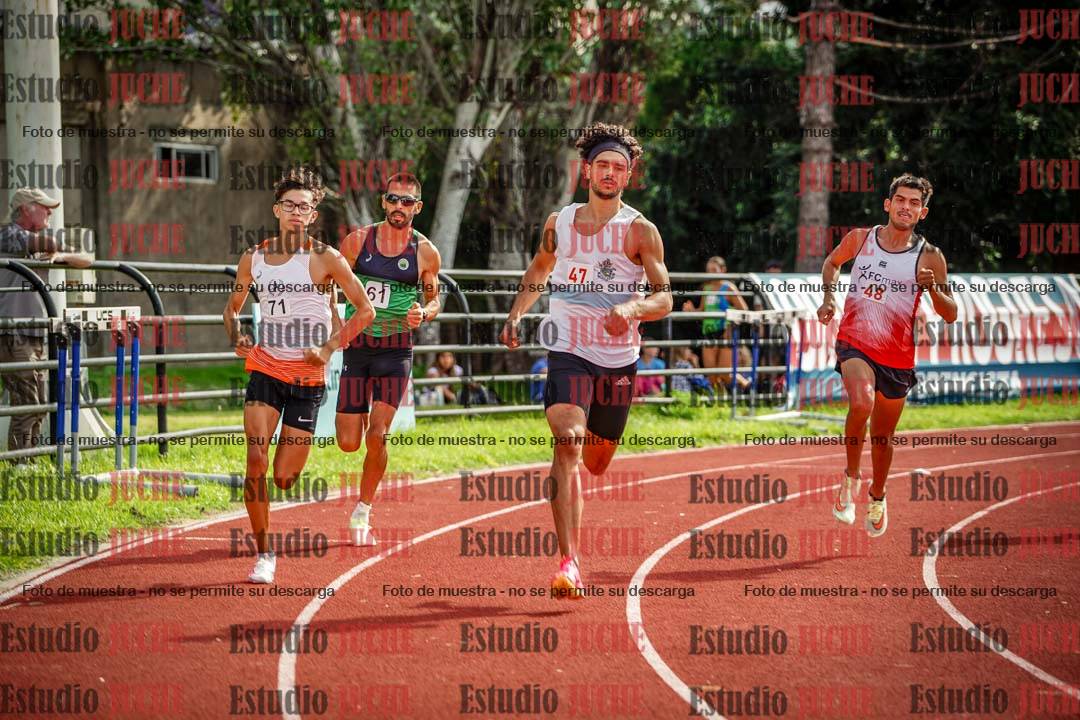 Fotos de los 800 m llanos de varones