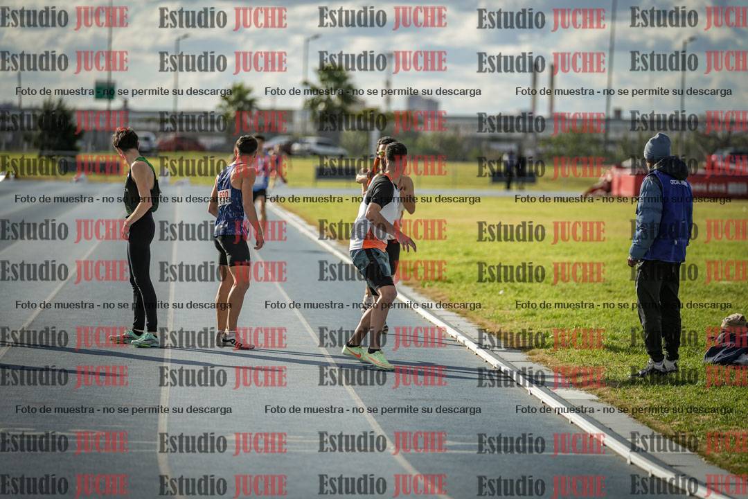Fotos de las postas 4x400 m llanos de varones