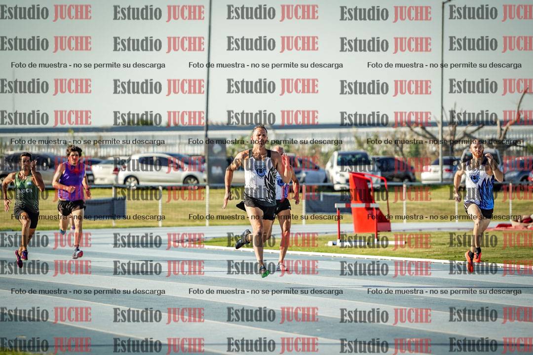 Fotos de los 400 m llanos de varones