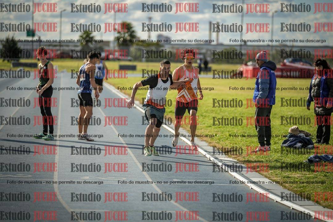 Fotos de las postas 4x400 m llanos de varones