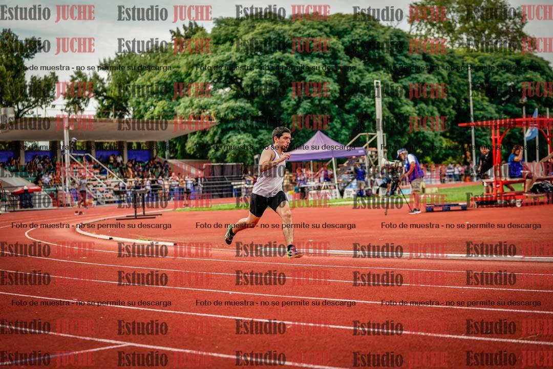 Fotos de los 400 m llanos de varones