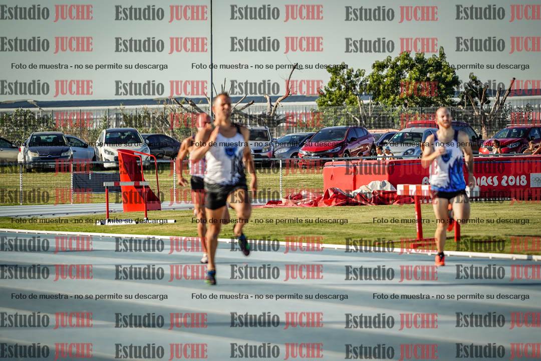 Fotos de los 400 m llanos de varones