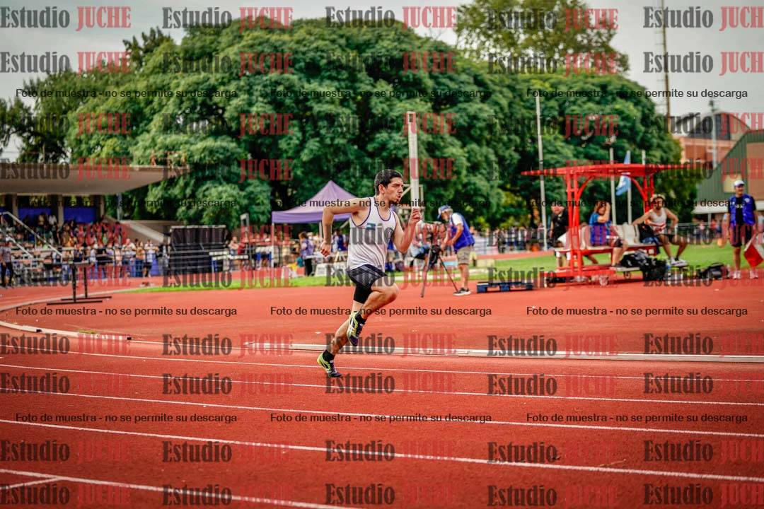Fotos de los 400 m llanos de varones