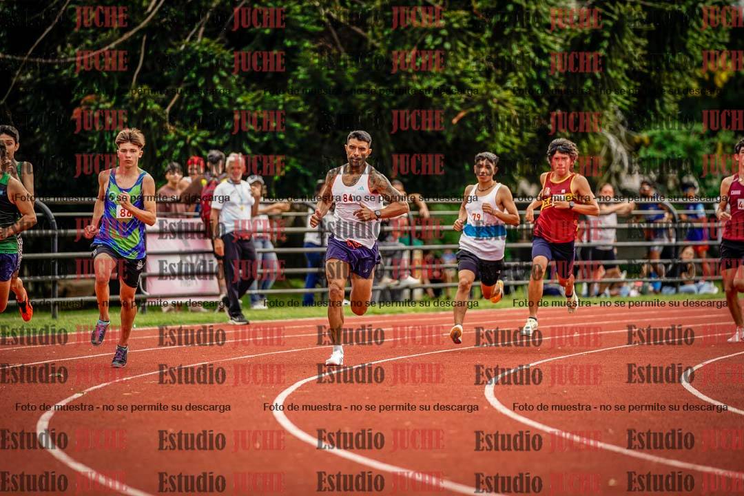 Fotos de los 800 m de varones