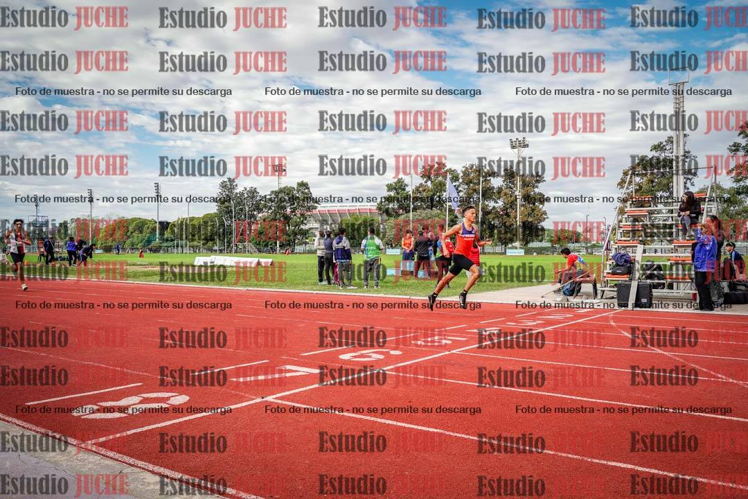 Fotos de los 400 m llanos de varones