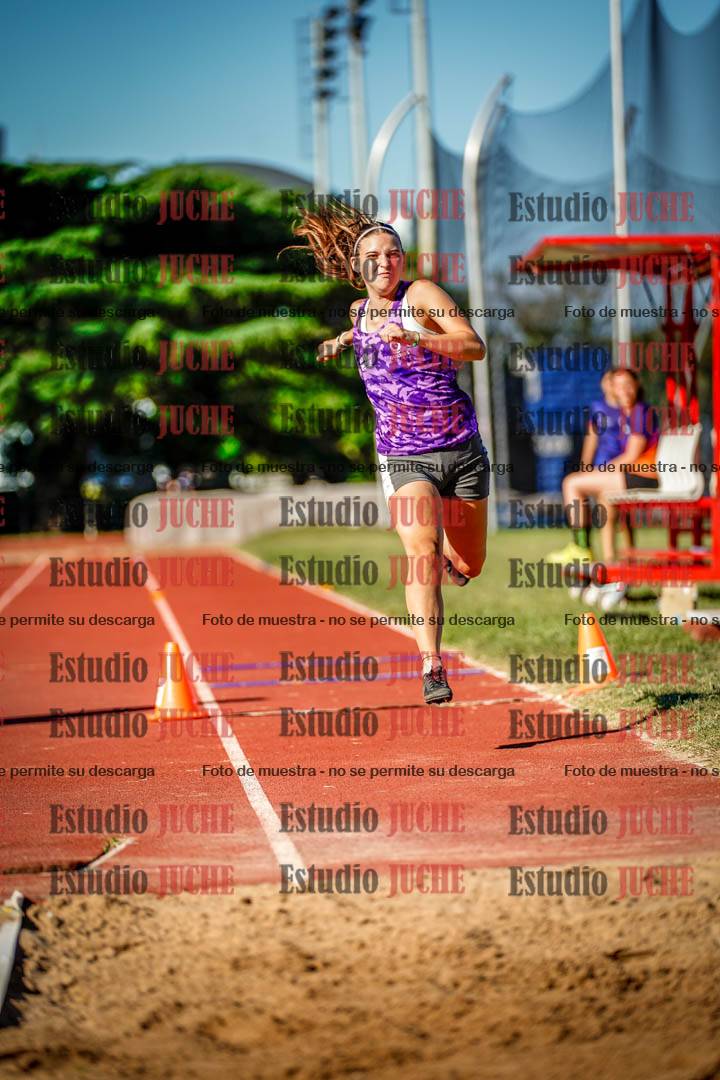 Fotos del salto triple de mujeres y varones - tablas de 8 - 11 - 13