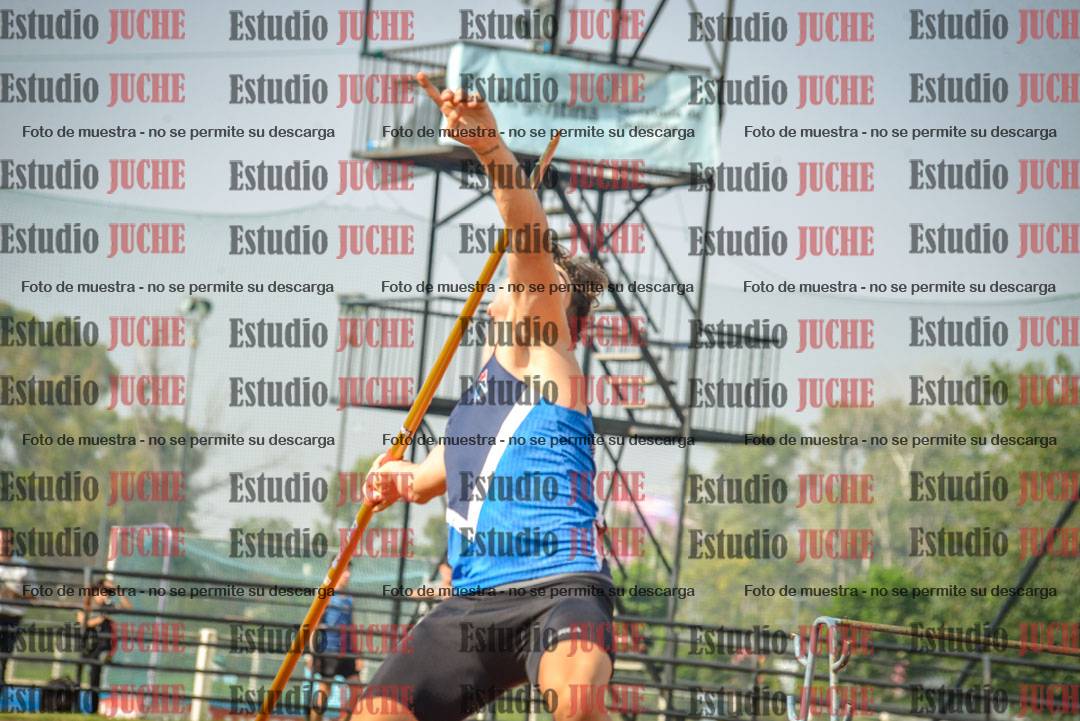 Fotos del lanzamiento de jabalina de varones