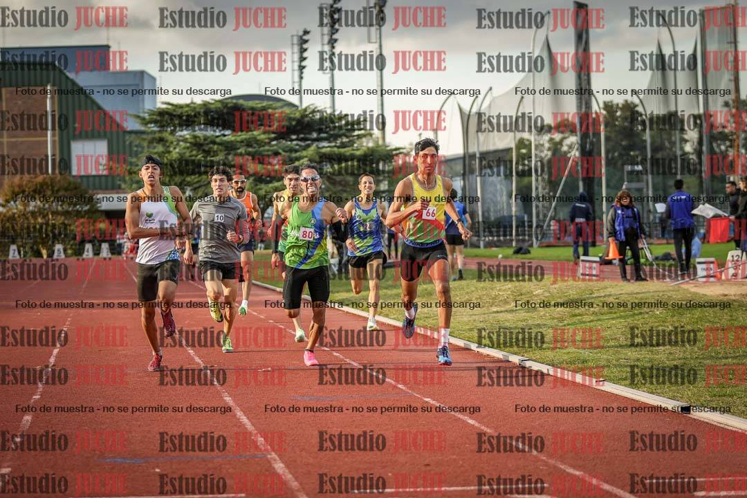 Fotos de los 1500 m llanos de varones