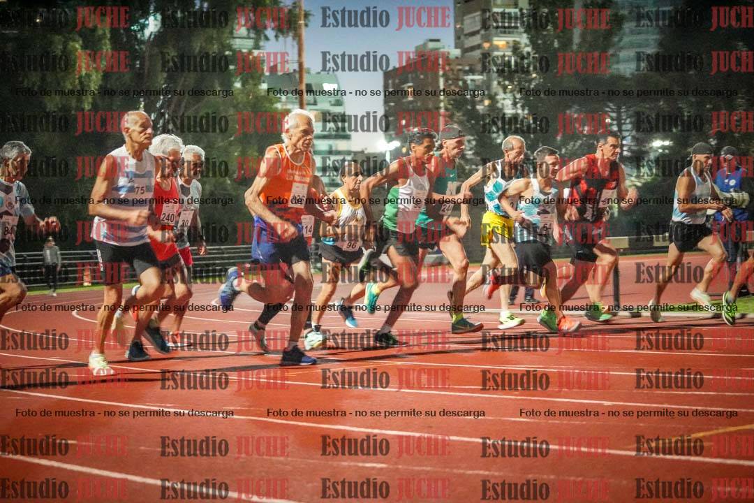 Fotos de los 1500 m llanos de varones