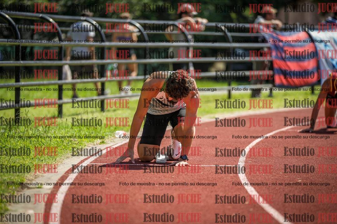 Fotos de los 400 m con vallas de varones