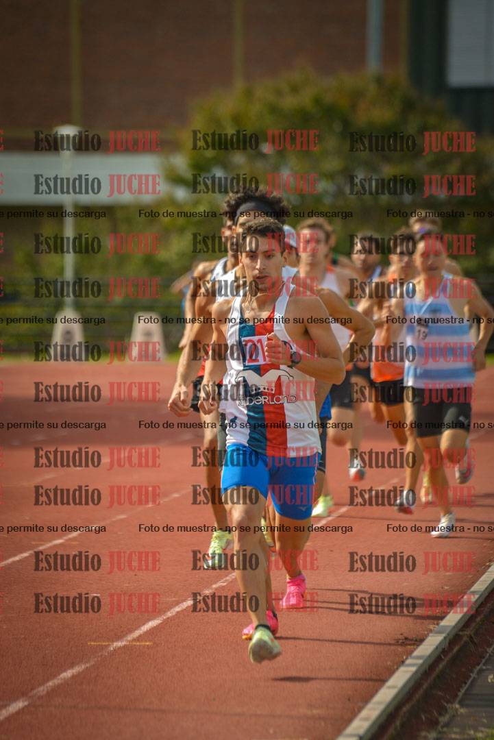 Fotos de los 800 m llanos de varones