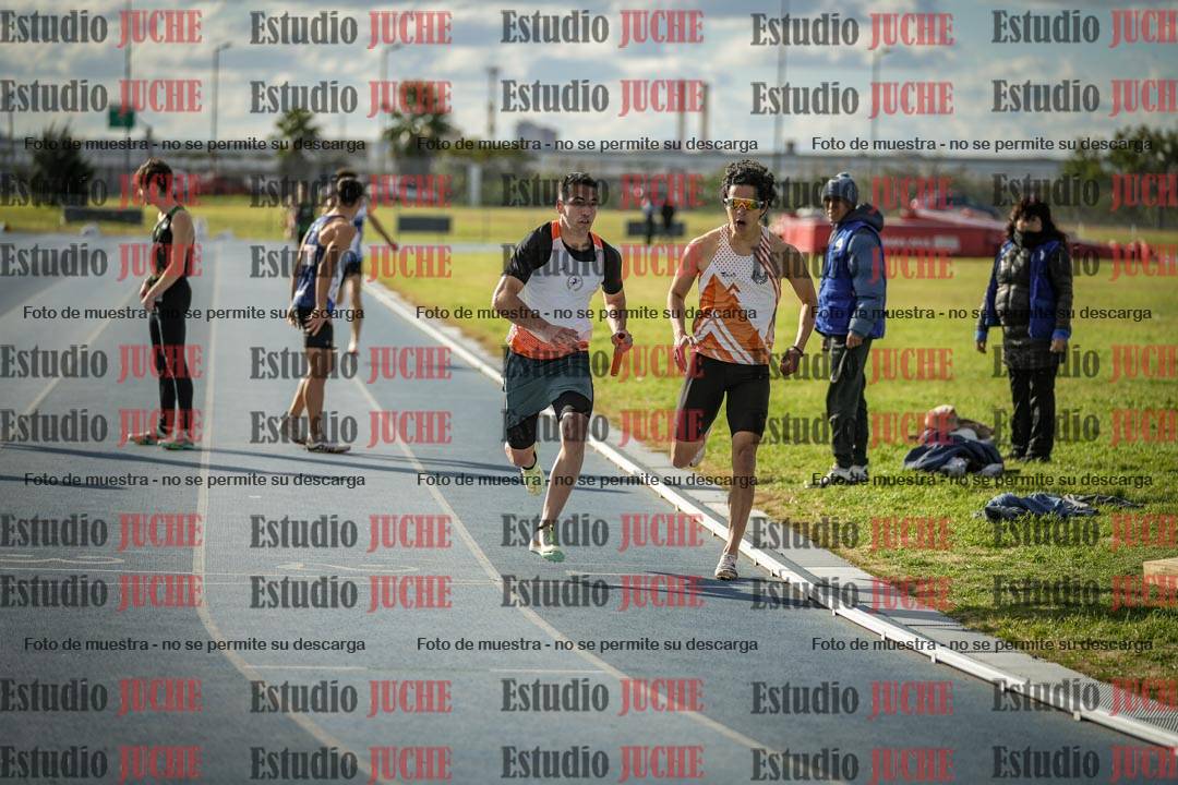 Fotos de las postas 4x400 m llanos de varones