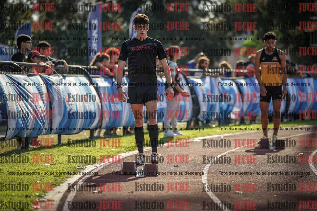 Fotos de los 400 m con vallas de varones