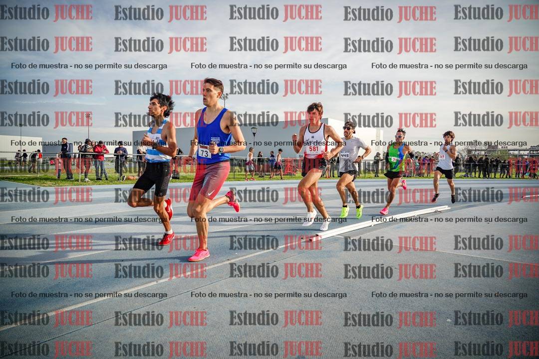 Fotos de los 1500 m llanos de varones