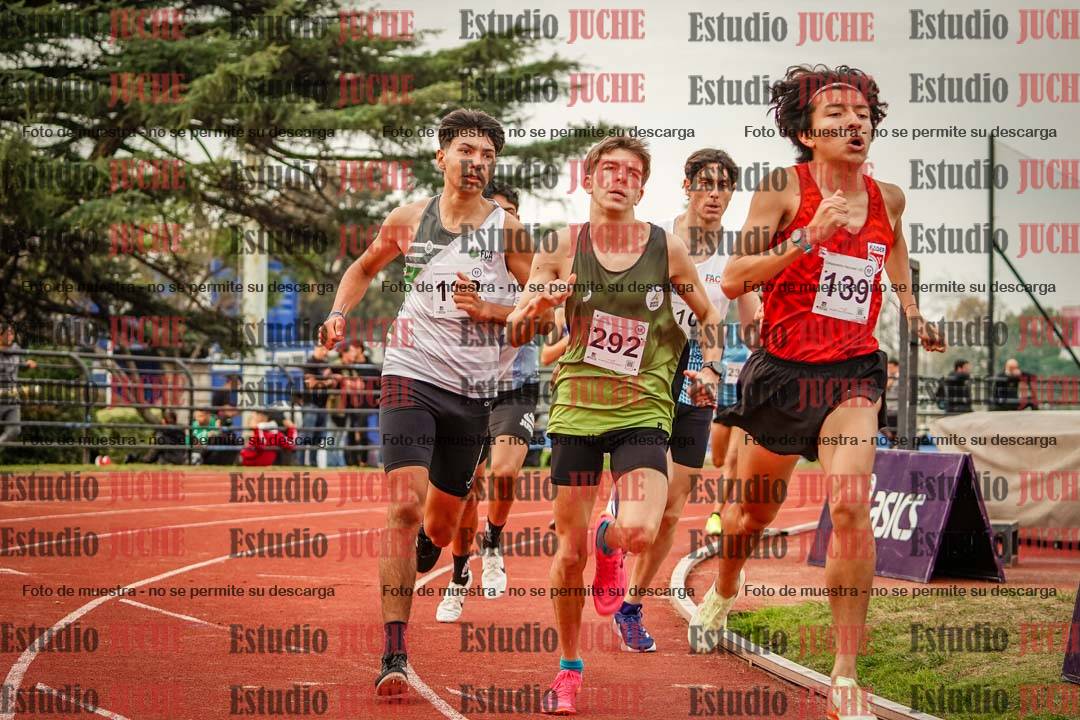 Fotos de los 1500 m llanos de varones