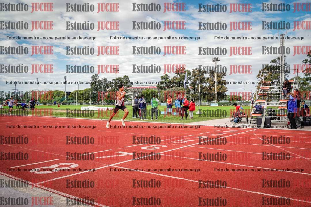 Fotos de los 400 m llanos de varones