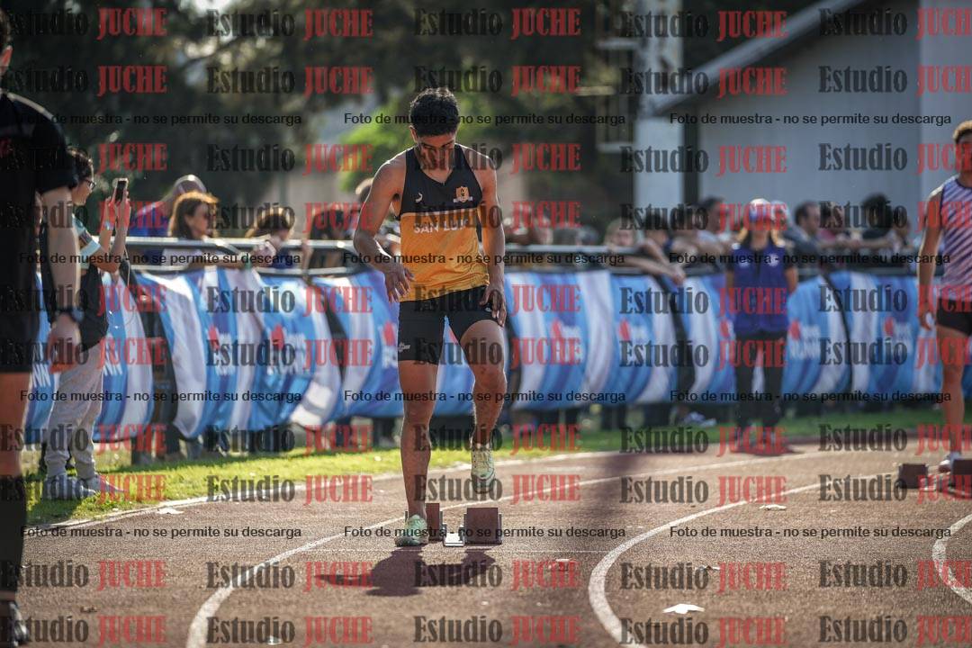 Fotos de los 400 m con vallas de varones